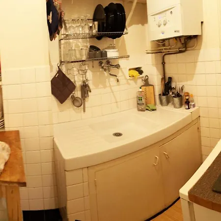 Flat In Montmartre/abbesses *