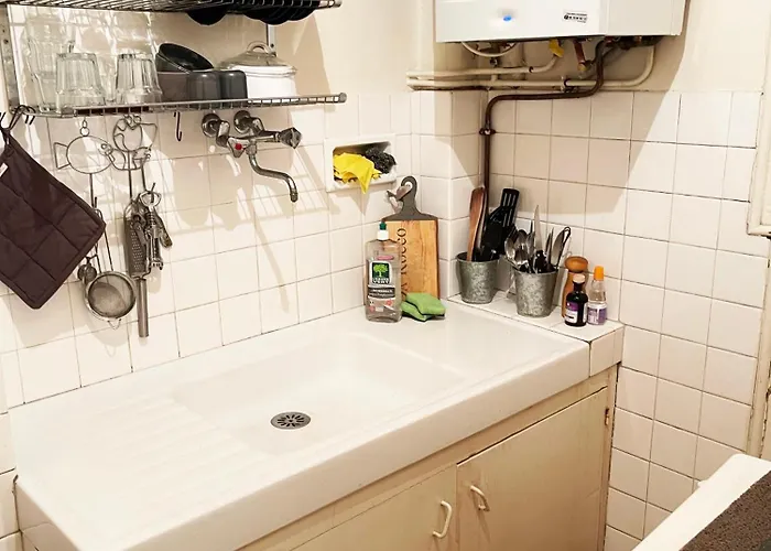 Flat In Montmartre/abbesses شقة باريس