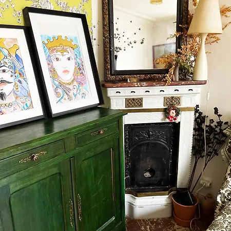 Flat In Montmartre/abbesses *