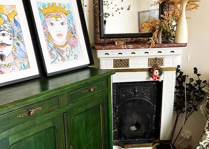 Flat In Montmartre/abbesses *